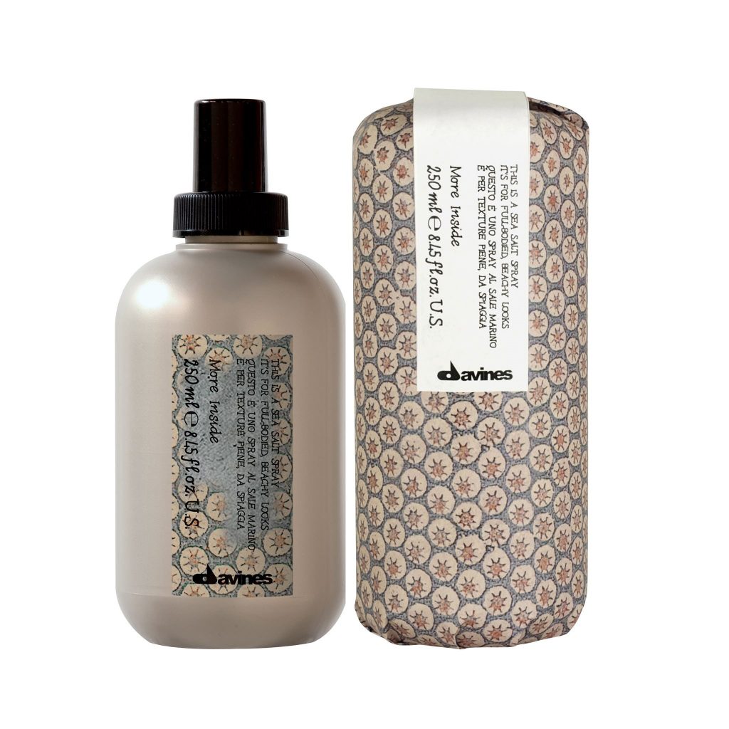

Стайлинг волос Davines, Спрей Davines More Inside с морской солью для объемных свободных укладок гибкая фиксация 250 мл